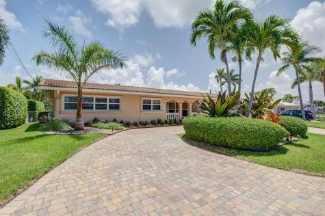1920 Waters Edge Pompano Beach FL 33062