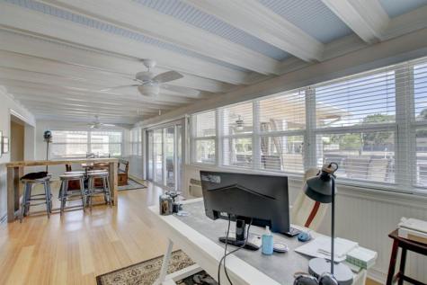 1920 Waters Edge Pompano Beach FL 33062