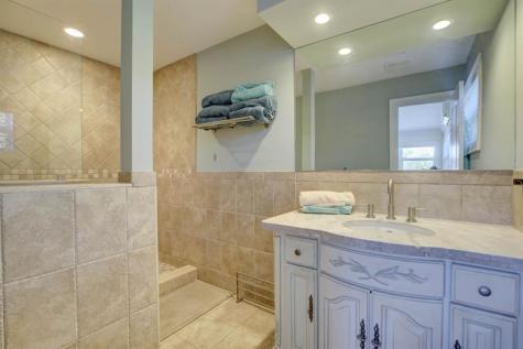 1920 Waters Edge Pompano Beach FL 33062