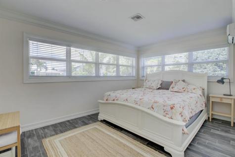 1920 Waters Edge Pompano Beach FL 33062