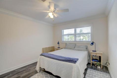 1920 Waters Edge Pompano Beach FL 33062
