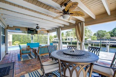 1920 Waters Edge Pompano Beach FL 33062