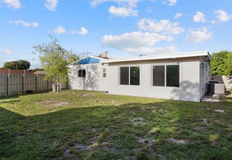 171 SW 78th Avenue Margate FL 33068