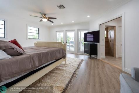 1749 SE 9th Street Fort Lauderdale FL 33316