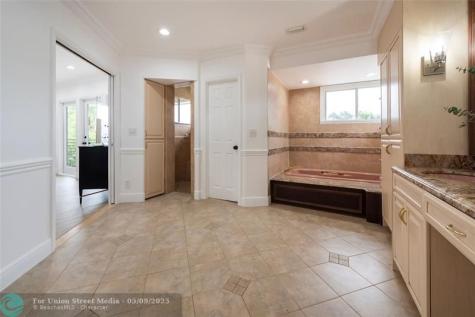 1749 SE 9th Street Fort Lauderdale FL 33316