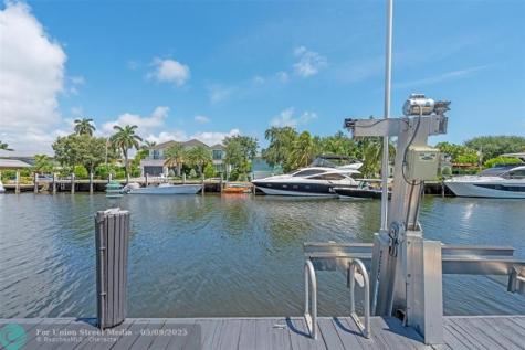 1749 SE 9th Street Fort Lauderdale FL 33316