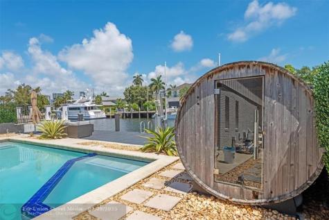 1749 SE 9th Street Fort Lauderdale FL 33316