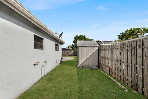 10901 Granite Street Boca Raton FL 33428