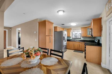 10901 Granite Street Boca Raton FL 33428