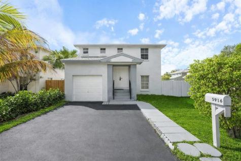 5916 Woodland Point Place Tamarac FL 33319