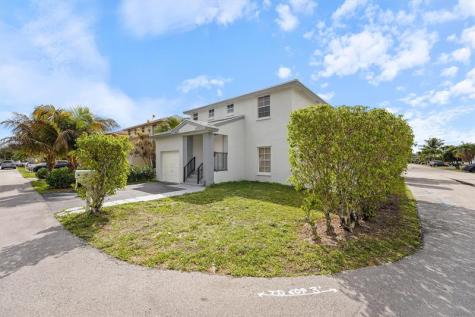 5916 Woodland Point Place Tamarac FL 33319