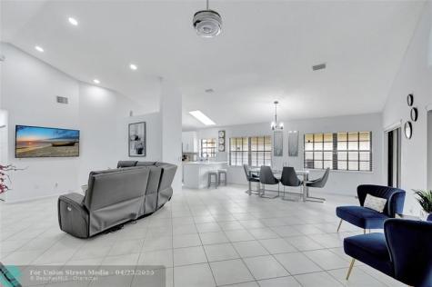 8071 Popash Court Boynton Beach FL 33472