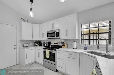8071 Popash Court Boynton Beach FL 33472