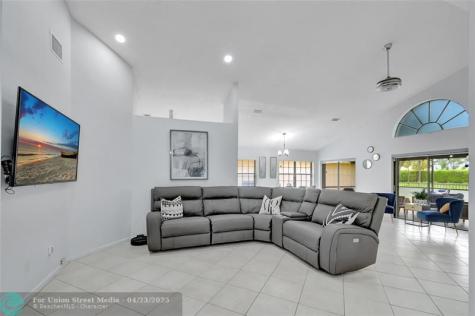 8071 Popash Court Boynton Beach FL 33472