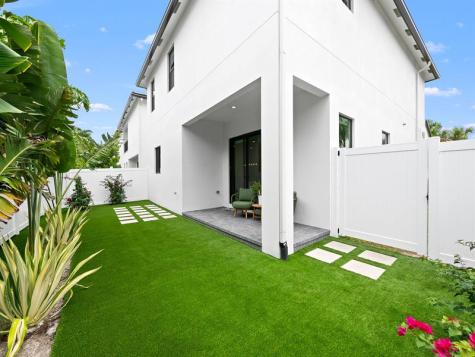 1441 SW 23rd Court Fort Lauderdale FL 33315