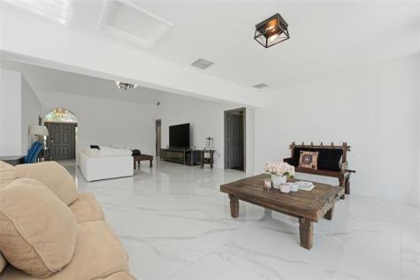 1530 Wilderness Road West Palm Beach FL 33409