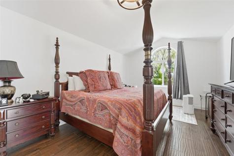 1530 Wilderness Road West Palm Beach FL 33409