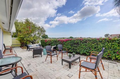 1530 Wilderness Road West Palm Beach FL 33409