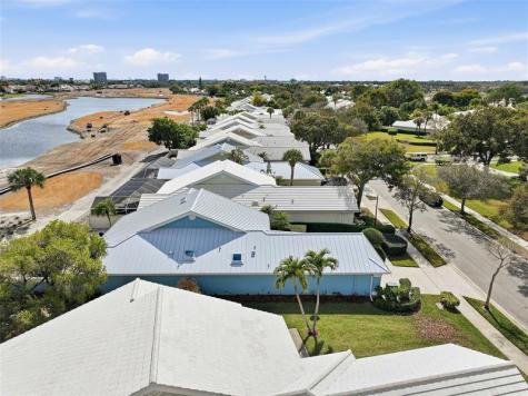 1530 Wilderness Road West Palm Beach FL 33409