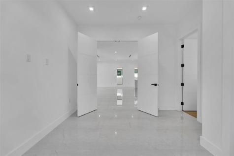 1113 NE 16th Street Fort Lauderdale FL 33304