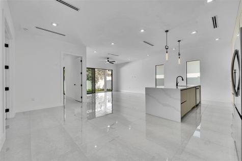 1113 NE 16th Street Fort Lauderdale FL 33304
