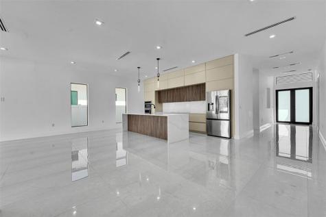 1113 NE 16th Street Fort Lauderdale FL 33304