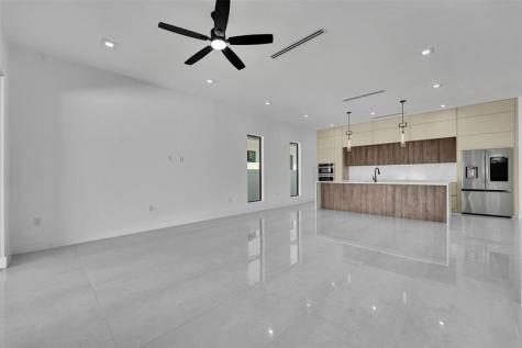 1113 NE 16th Street Fort Lauderdale FL 33304
