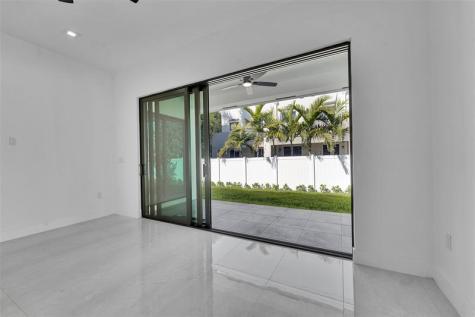 1113 NE 16th Street Fort Lauderdale FL 33304