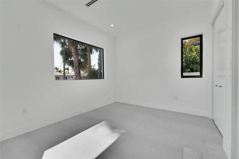 1113 NE 16th Street Fort Lauderdale FL 33304