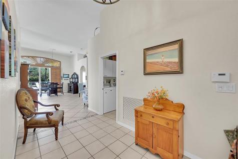6030 Swans Way Coconut Creek FL 33073