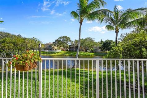 6030 Swans Way Coconut Creek FL 33073