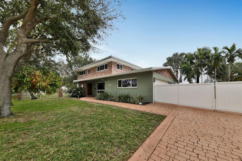 2780 SE 5th Court Pompano Beach FL 33062