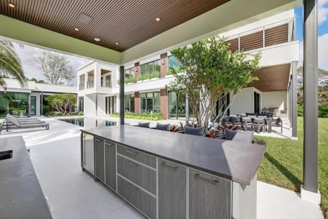 4312 NE 23 Avenue Fort Lauderdale FL 33308