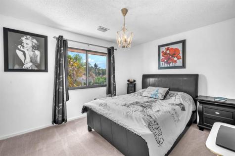 1838 NW 94th Avenue Plantation FL 33322