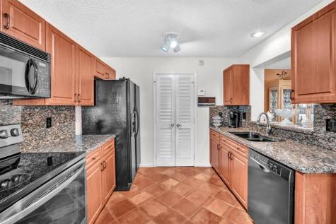 1838 NW 94th Avenue Plantation FL 33322