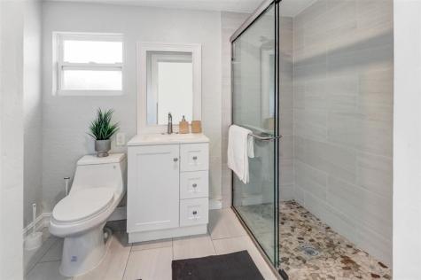 131 NE 55th Street Oakland Park FL 33334