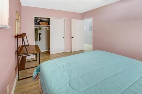 131 NE 55th Street Oakland Park FL 33334
