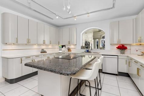 11 Bay Colony Lane Fort Lauderdale FL 33308