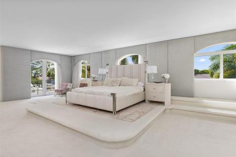 11 Bay Colony Lane Fort Lauderdale FL 33308