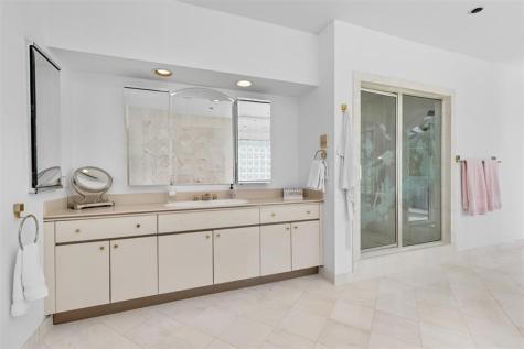 11 Bay Colony Lane Fort Lauderdale FL 33308