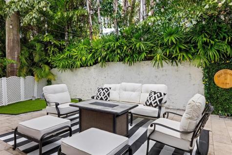 11 Bay Colony Lane Fort Lauderdale FL 33308