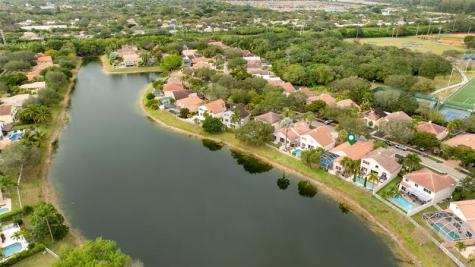 6660 NW 75th Place Parkland FL 33067