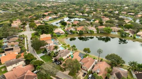 6660 NW 75th Place Parkland FL 33067