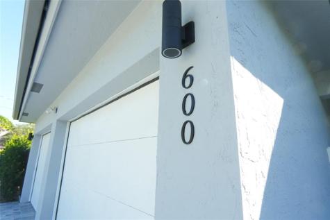600 N Victoria Terrace Fort Lauderdale FL 33304