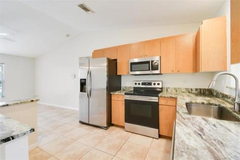 180 NW Friar Street - Sale Port St Lucie FL 34983