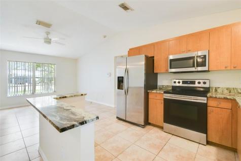 180 NW Friar Street - Sale Port St Lucie FL 34983