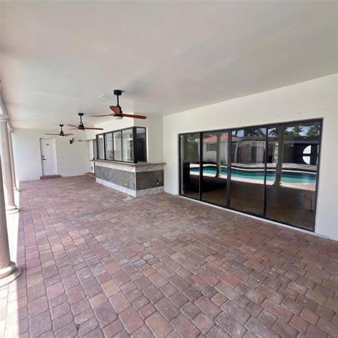 4000 N 37th Avenue Hollywood FL 33021