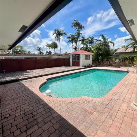 4000 N 37th Avenue Hollywood FL 33021