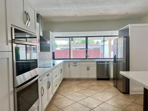 4000 N 37th Avenue Hollywood FL 33021