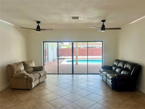 4000 N 37th Avenue Hollywood FL 33021